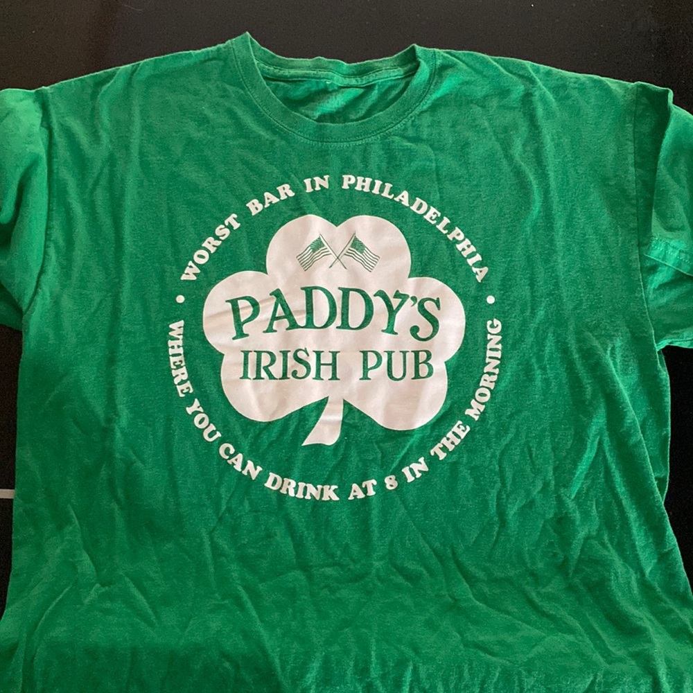 It’s always sunny in Philadelphia Paddy’s Pub T